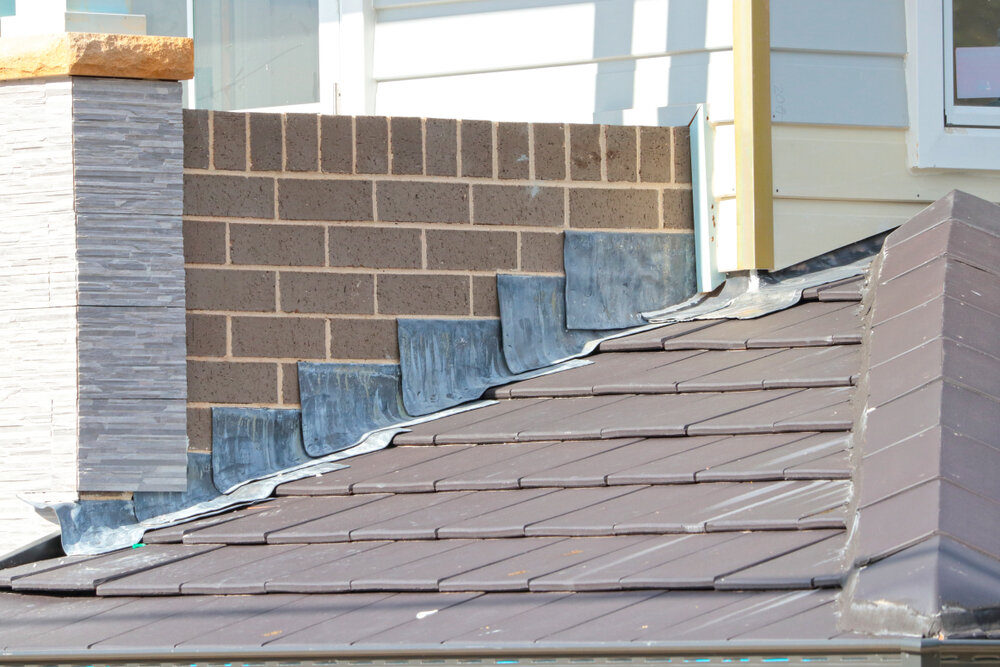 When To Replace a Roof