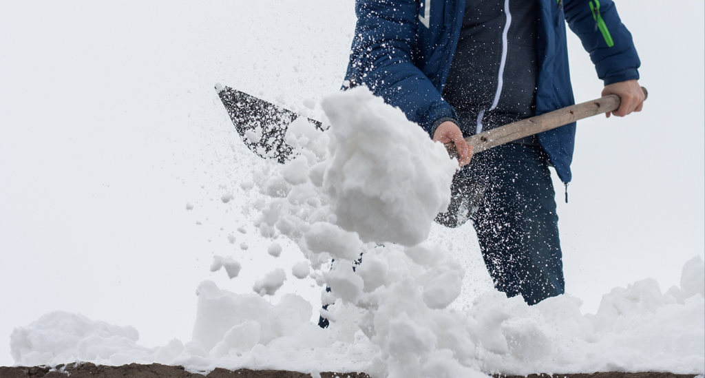 roof snow removal near me Hampton Bays NY